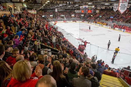 UNB's Aitken Centre, home of the Reds women's and men's hockey teams, with a capacity crowd during the 2017 Cavendish Farms University Cup national championship tournament. (Photo: James West/for U SPORTS)
